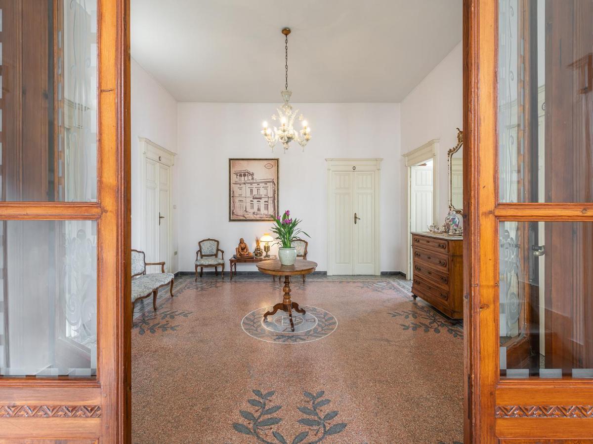 Palazzo Santa Caterina Bed & Breakfast Dorgali Exterior photo